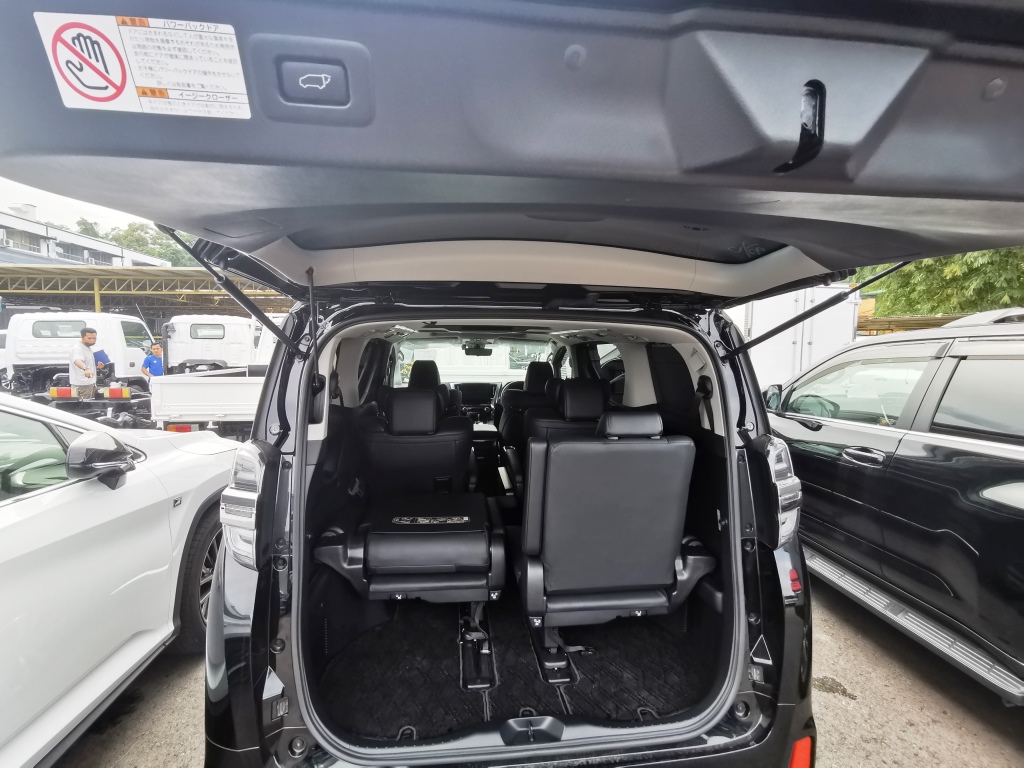 TOYOTA "VELLFIRE 2.5 NEW.MOD 2493 7TIP-CVT 2.5Z G-EDITION 7S FL 40753KM" — view 6