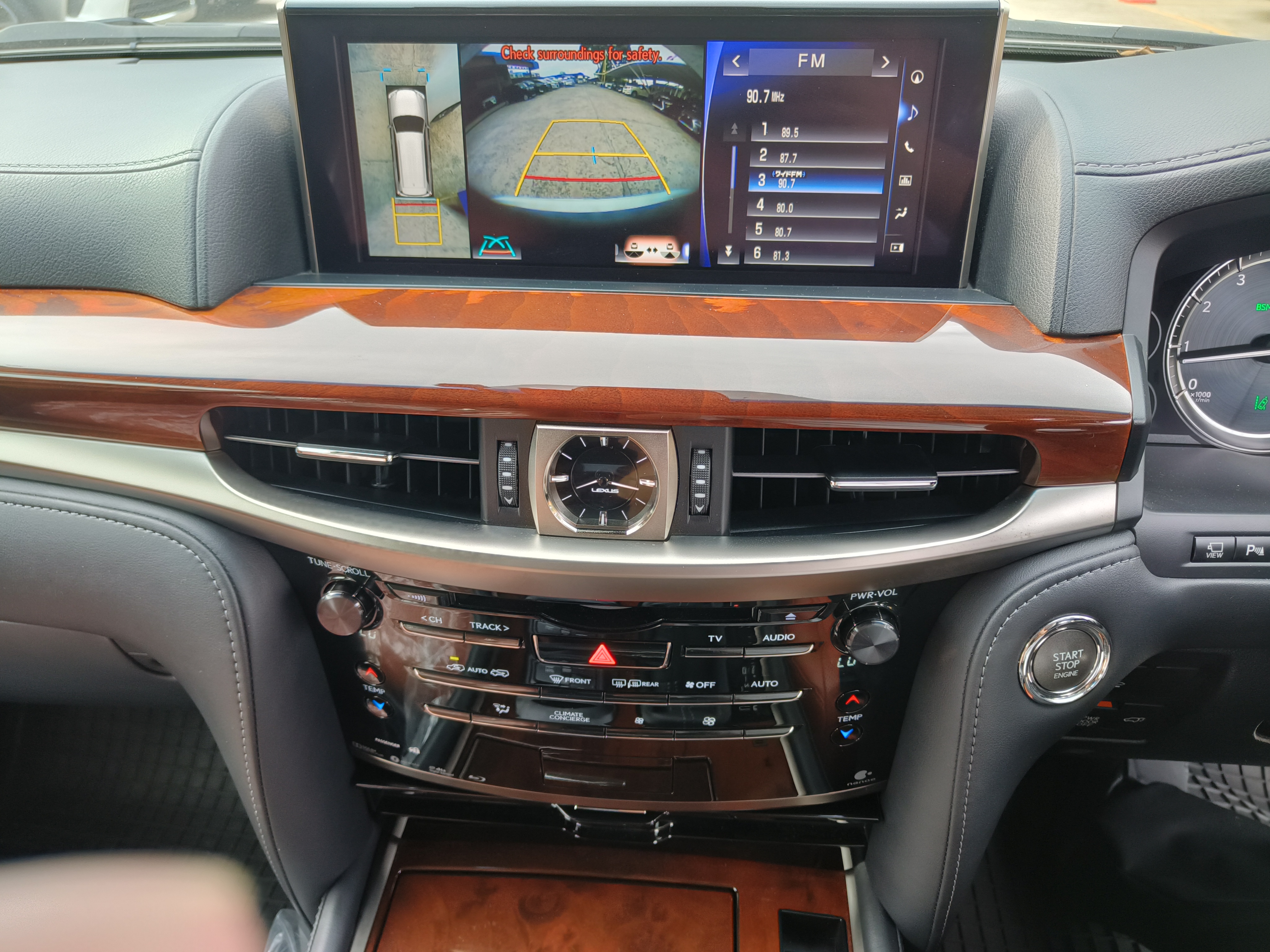 LEXUS "LX570 5.7P 5662 8TIP JP 5 SEATER 49522KM" — view 8
