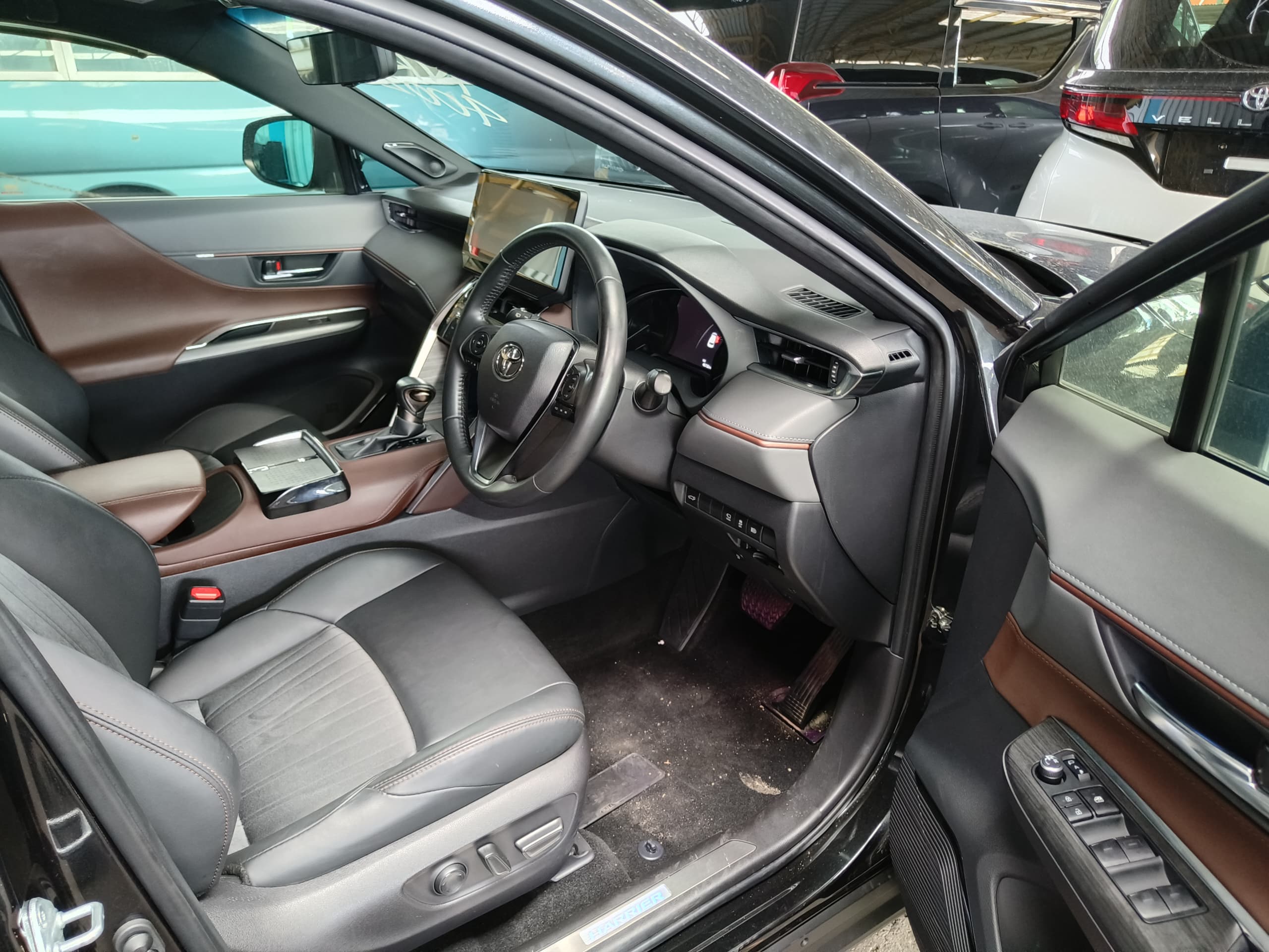 TOYOTA "HARRIER 2.0Z NEW MODEL 1986 10TIP 5S CVT 45732KM" — view 4