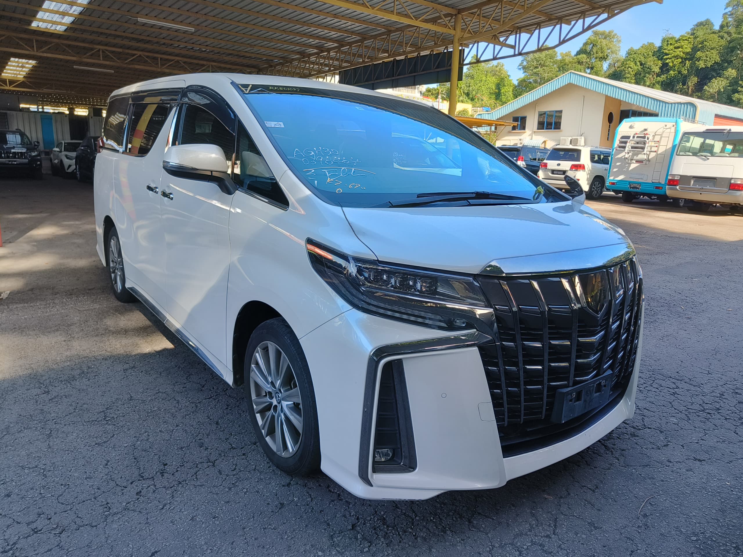 TOYOTA "ALPHARD 2.5 (3BA) S TYPE GOLD 2493 7TIP-CVT 7S 50610KM" — view 1