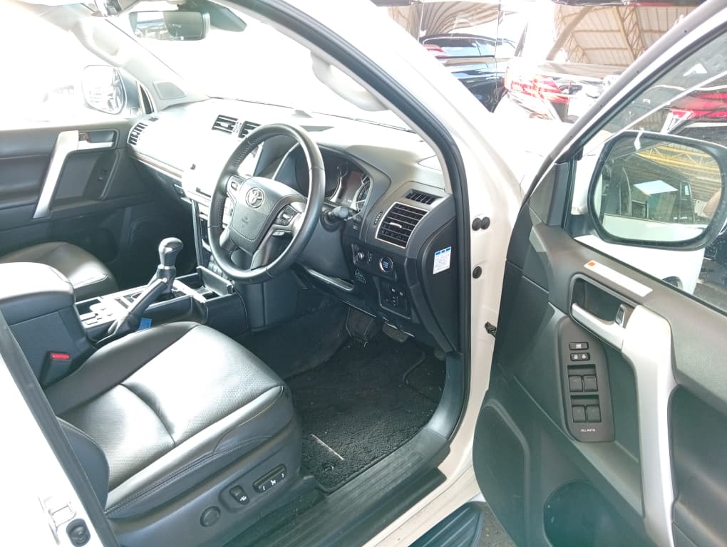 TOYOTA "LC PRADO 2.8D TX-L 7' S 2754 6AT 53586 KM " — view 3