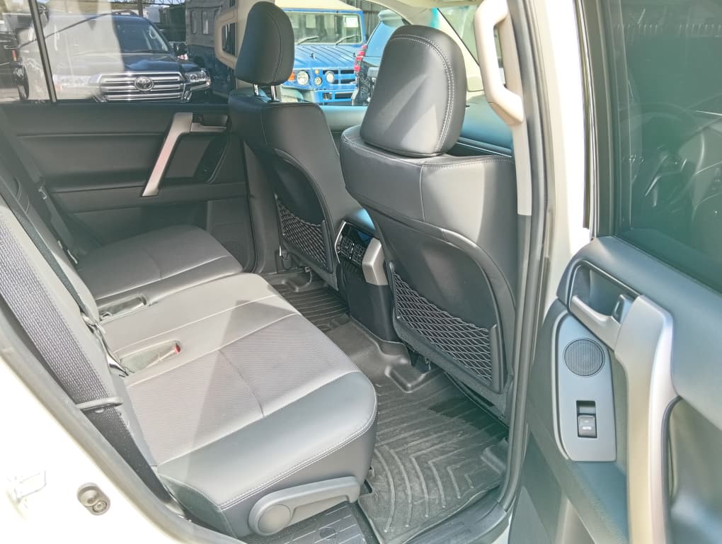 TOYOTA "LC PRADO 2.8D TX-L 7' S 2754 6AT 29290 KM " — view 4