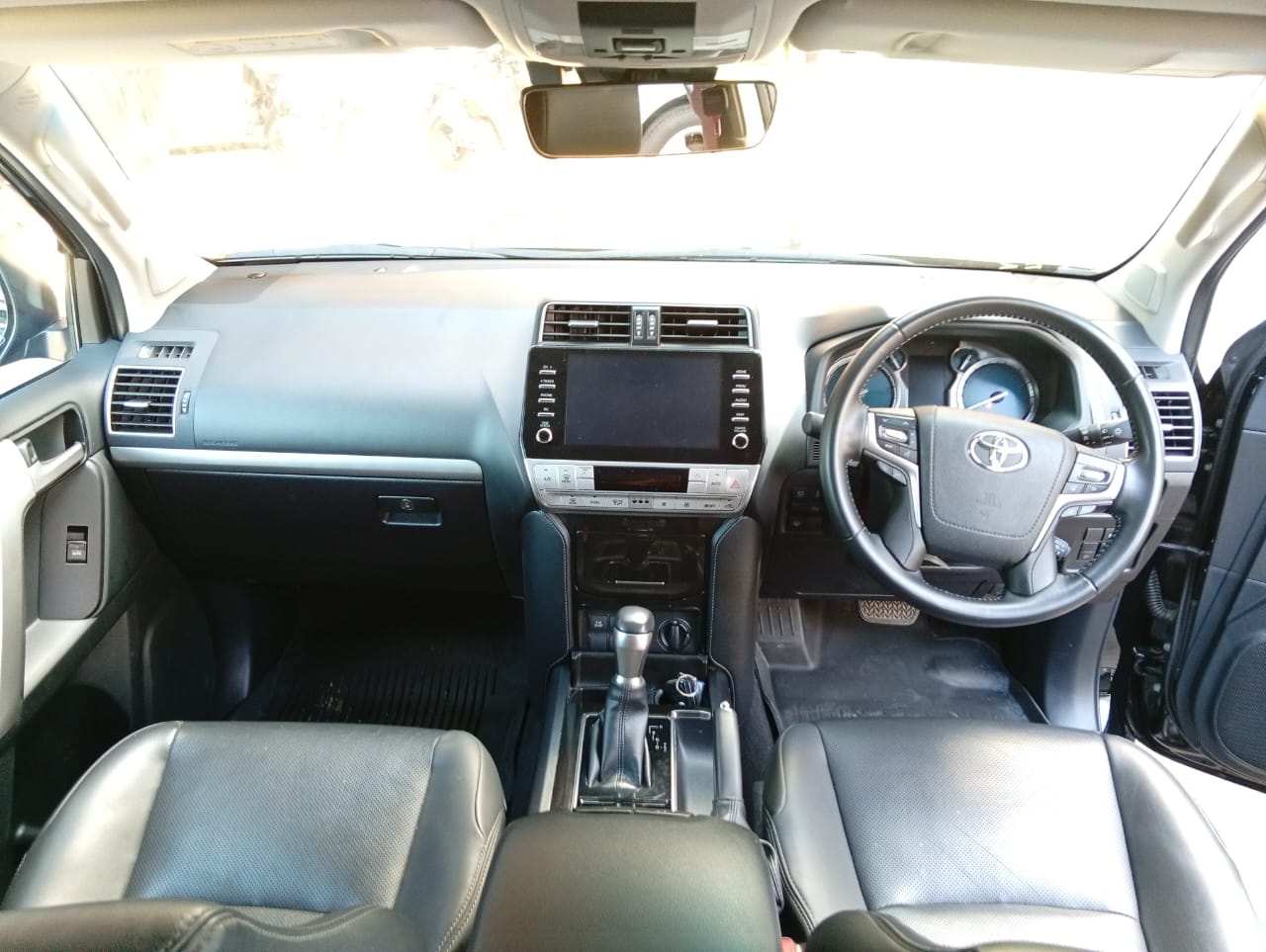TOYOTA "LC PRADO 2.8D TX-L MATTE BLACK 2754 6 AT TIP 5'S 56471 KM " — view 6