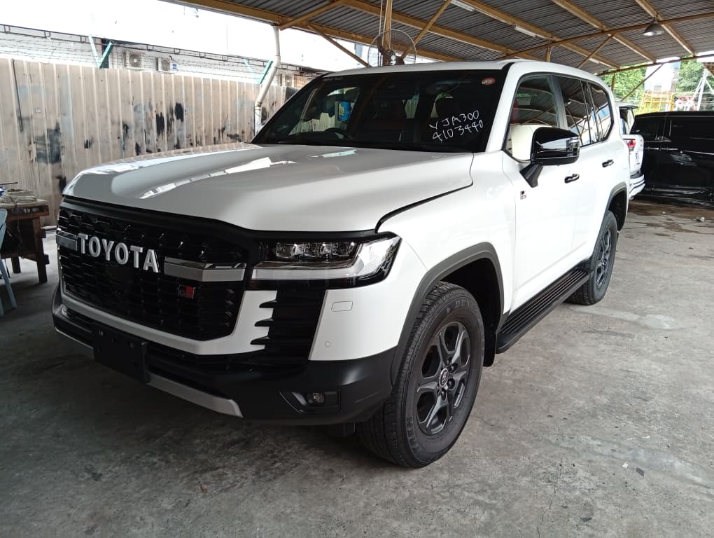 Five Things to Check Before Buying a Used Toyota Land Cruiser in Malaysia