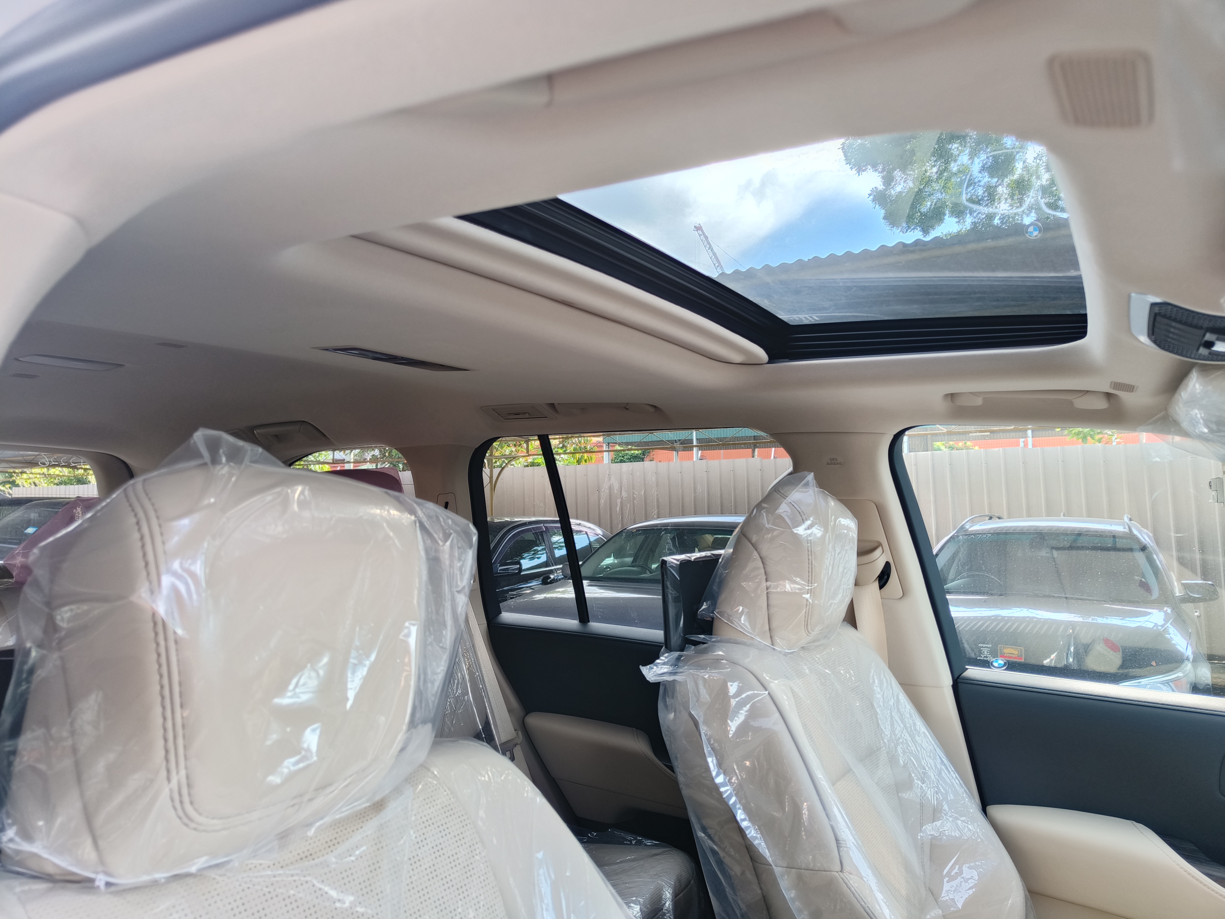 TOYOTA "LAND CRUISER LC300 3.5P (LATEST) ZX 3444 10AT 7 SEATER 15521KM " — view 5