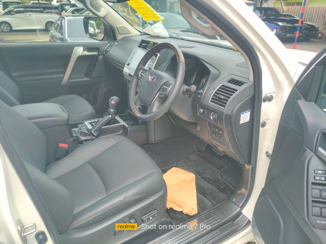 TOYOTA LC PRADO 2.8D TX-L PACKAGE 2754 6AT TIP 7'S 10784 KM — view 3