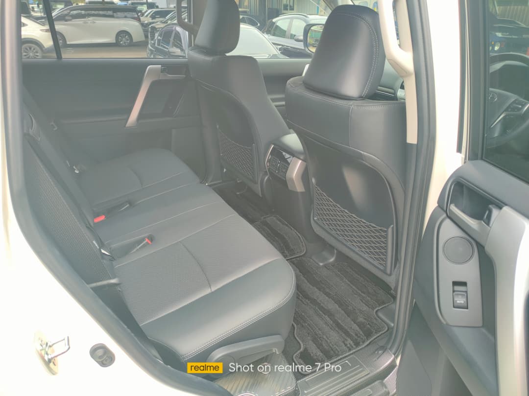 TOYOTA LC PRADO 2.8D TX-L PACKAGE 2754 6AT TIP 7'S 10784 KM — view 4