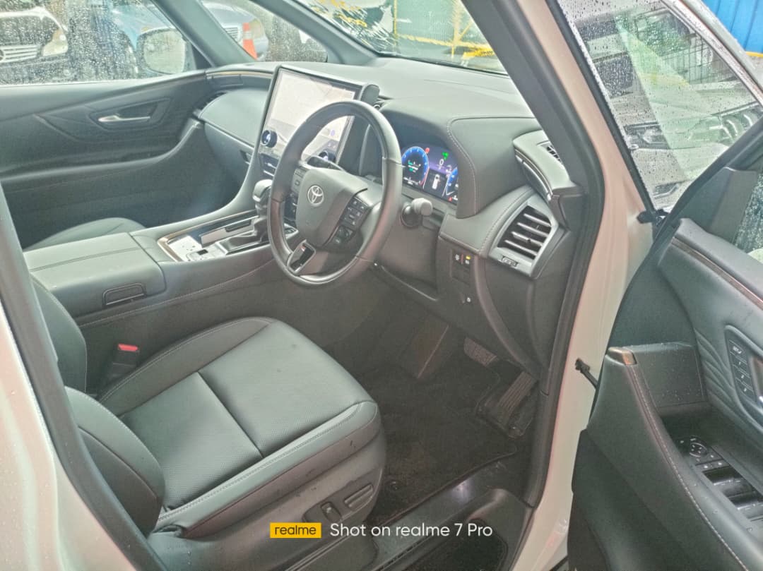 TOYOTA ALPHARD 2.5 Z (3BA) 2493 7TIP-CVT 7'S 2070KM DEMO UNIT — view 3