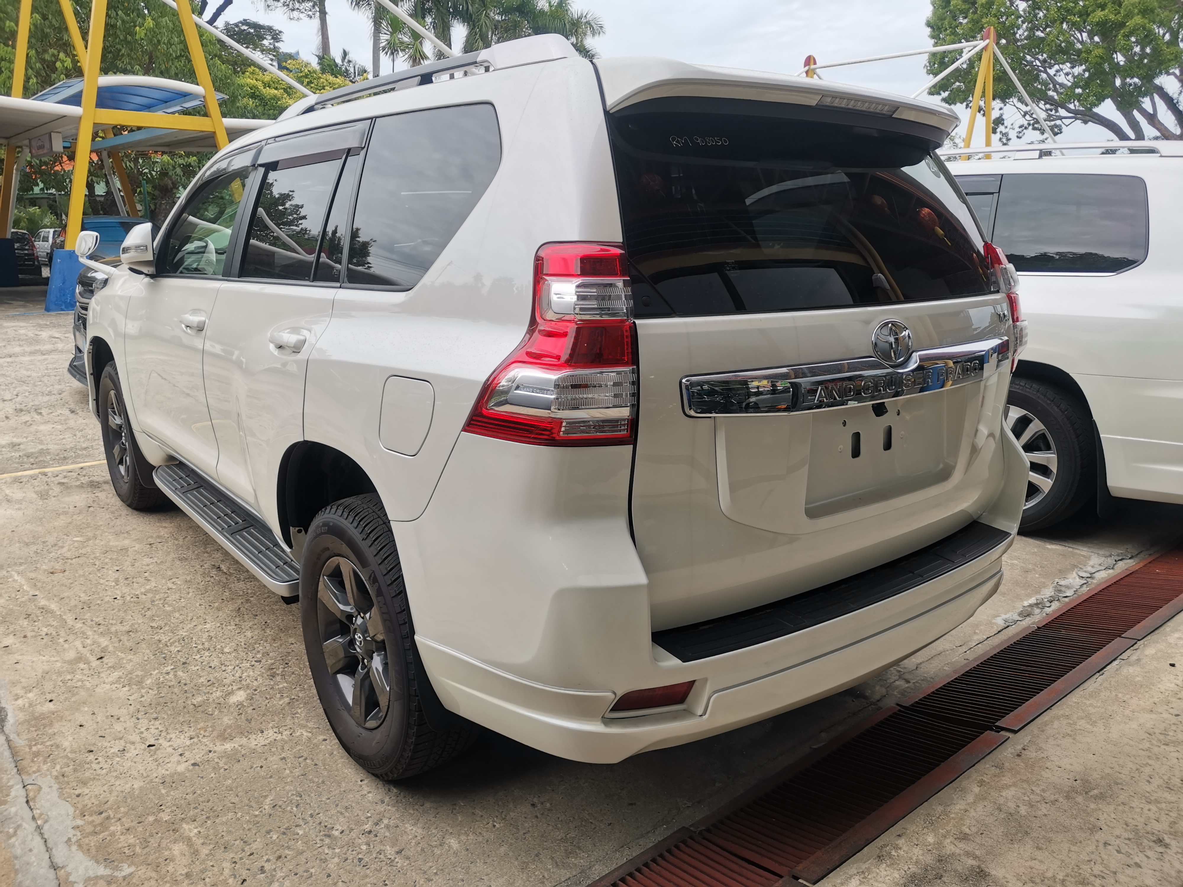 TOYOTA LC PRADO 2.7P NEW.MOD 2693 4AT TX FL ARGENTO CROSS — view 2