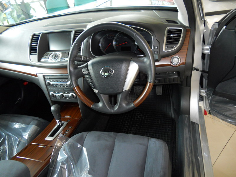 MITSUOKA GALUE 4 2.5 2495 5TIP — view 6